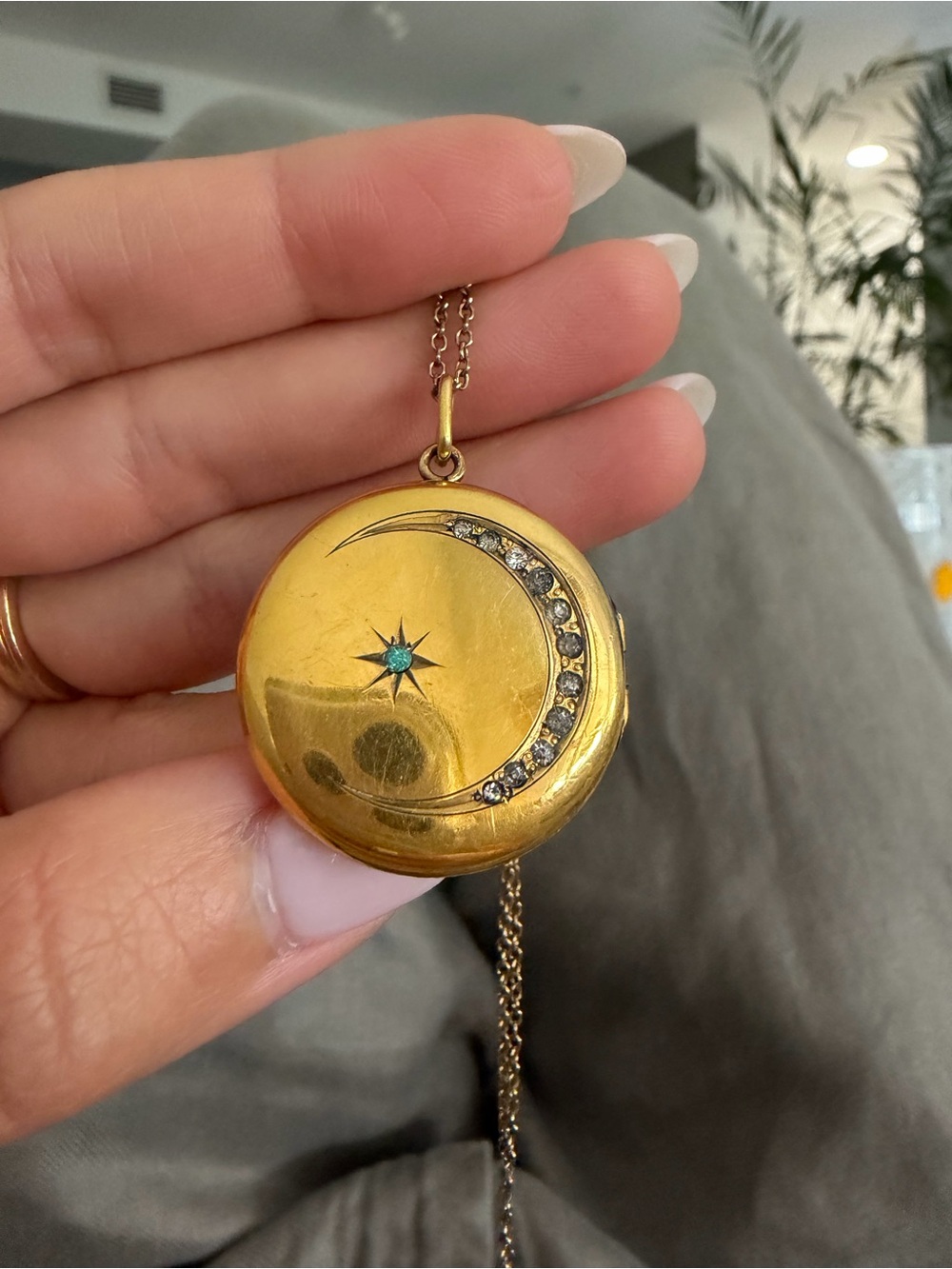 Vintage VICTORIAN CELESTIAL STAR AND CRESCENT MOON GOLD FILLED LOCKET
